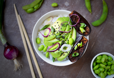 Aubergines rôties au miso, riz vinaigré ©TendanceFood.com