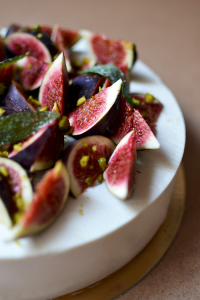 Entremet figues, verveine, pistache © Tendance Food