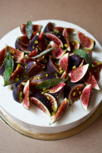 Entremet figues, verveine, pistache © Tendance Food