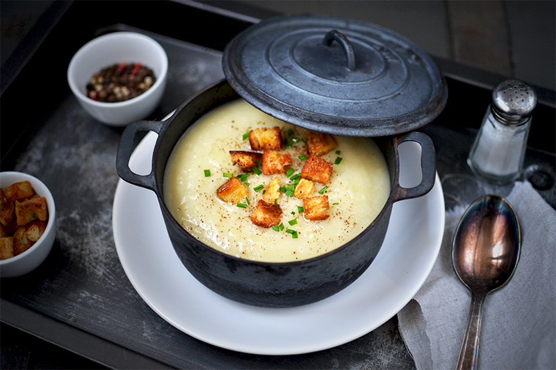 Velouté de topinambours et panais, croûtons fumés ©TendanceFood.com